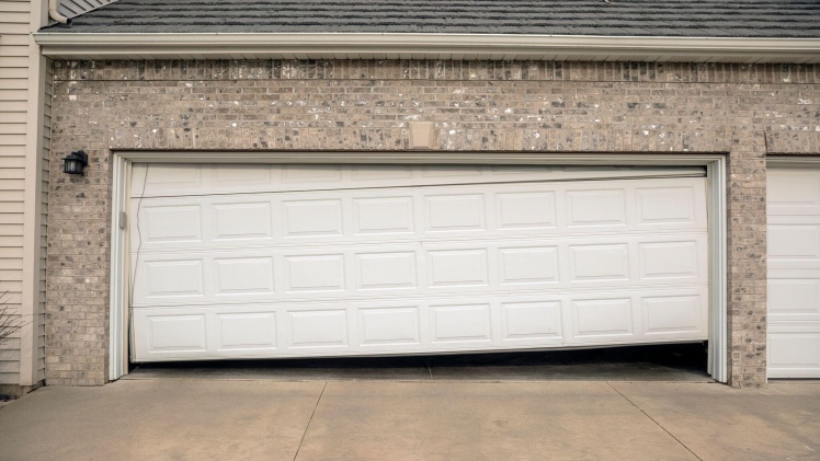 Common Garage Door Problems And Their Potential Causes.