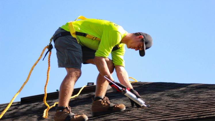 Essential Roofing Tips for the Phoenix Climate